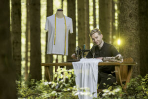 (c) wood fashion